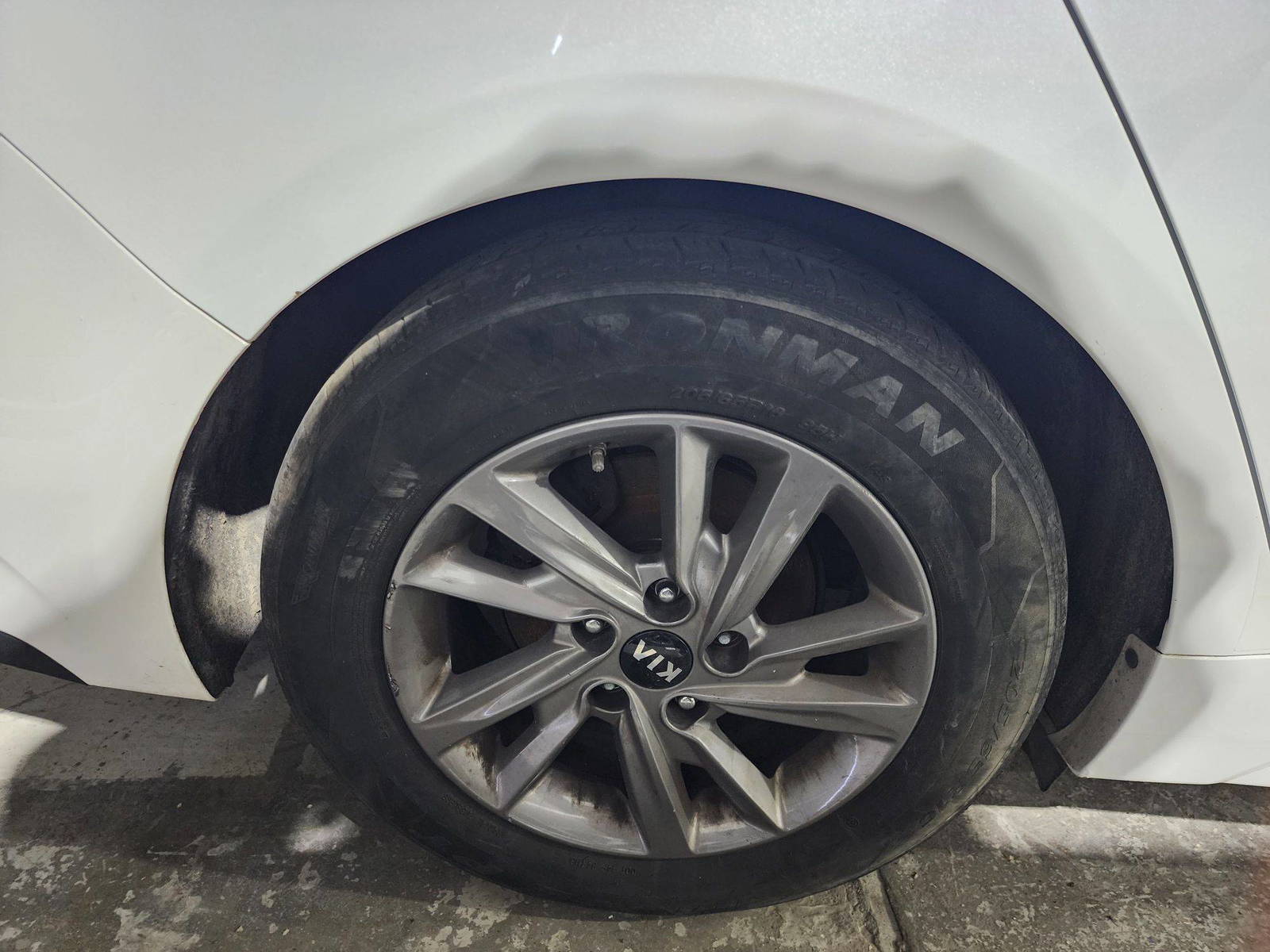 2019 KIA OPTIMA — 99853 Miles — Lot 2639233 — Souq - Marhaba Auctions Used Cars - Image 11