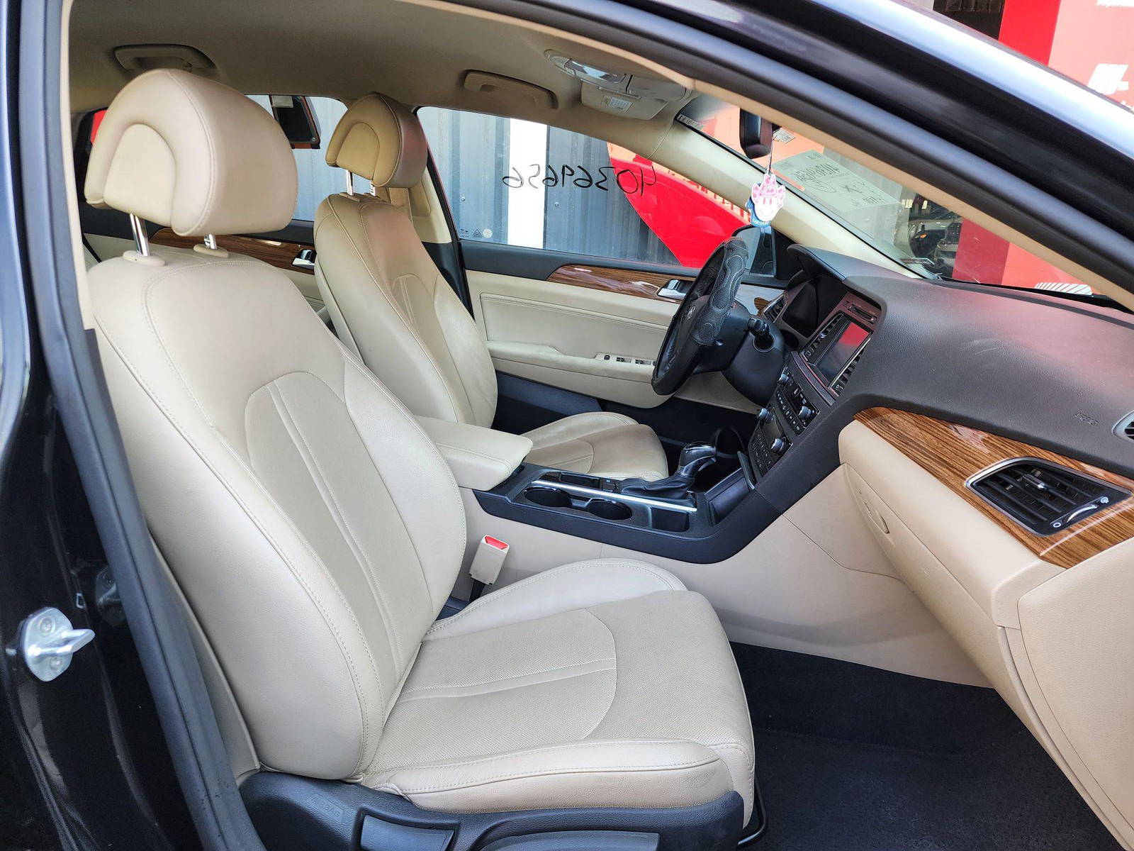2015 HYUNDAI SONATA — 149500 Miles — Lot 40369656 — Al Quoz - Marhaba Auctions Used Cars - Image 9