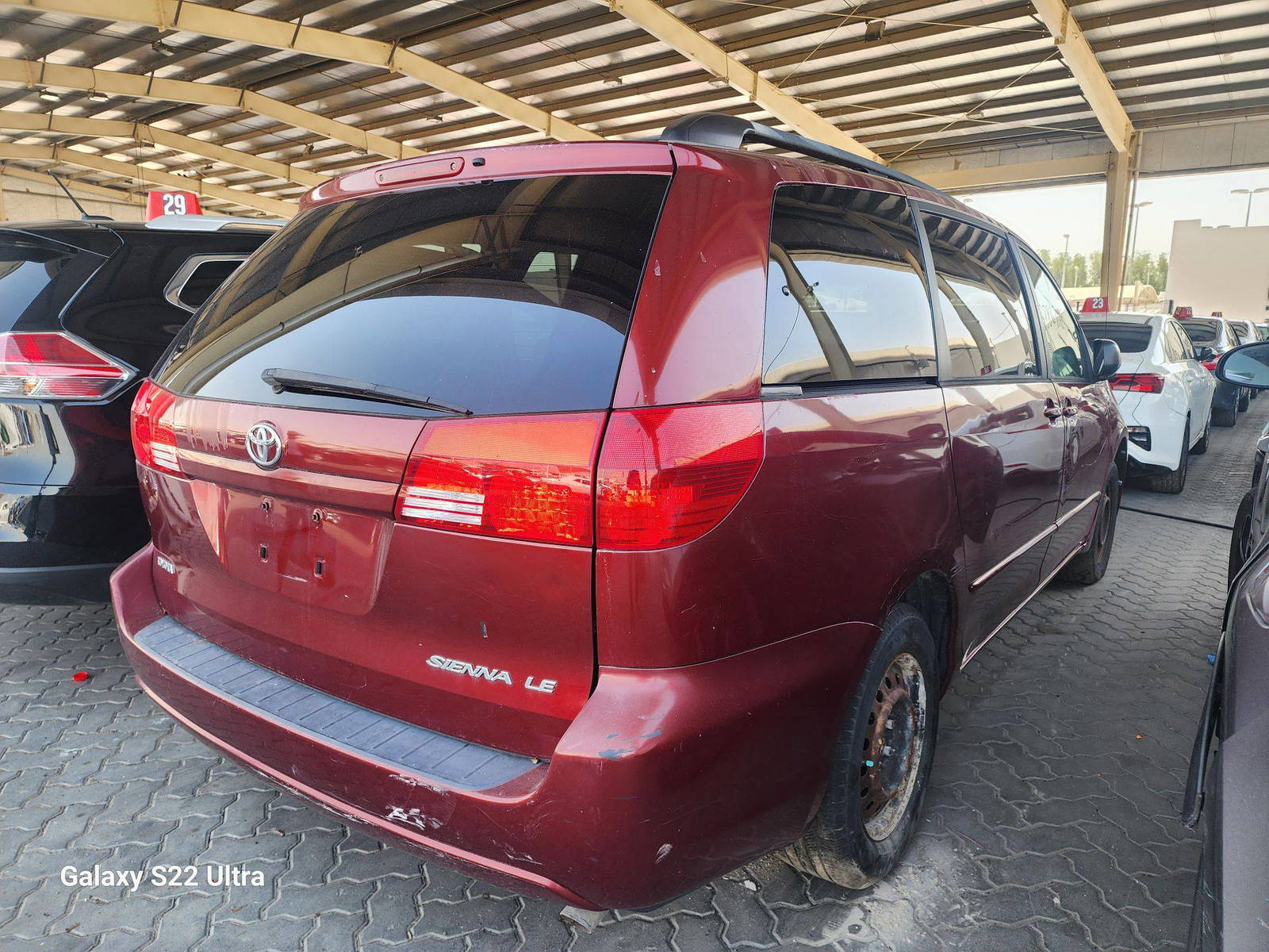 2004 TOYOTA SIENNA — 194568 Miles — Lot 38867169 - Marhaba Auctions Used Cars - Image 6