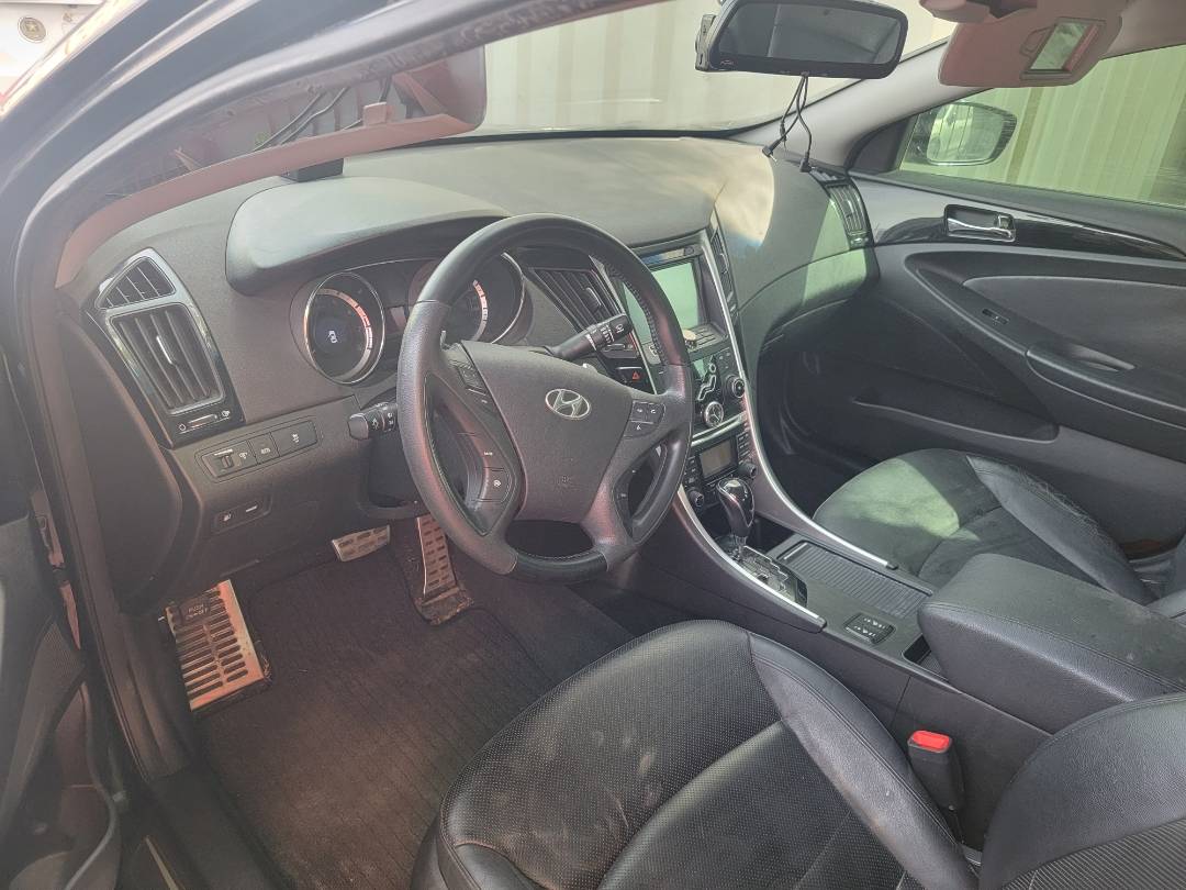 2010 HYUNDAI SONATA — 184532 KM — Lot AA067583 — Main - Marhaba Auctions Used Cars - Image 7