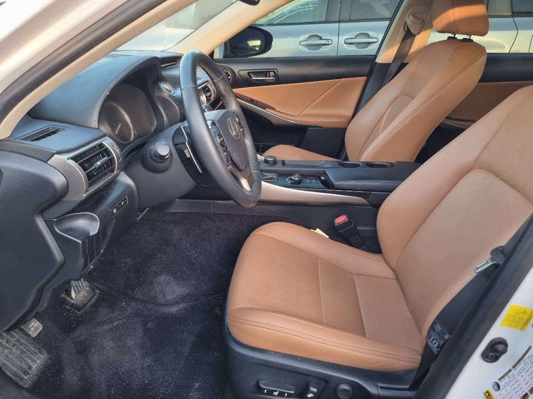 2014 LEXUS IS 250 — 122208 Miles — Lot 125487 — Souq - Marhaba Auctions Used Cars - Image 8