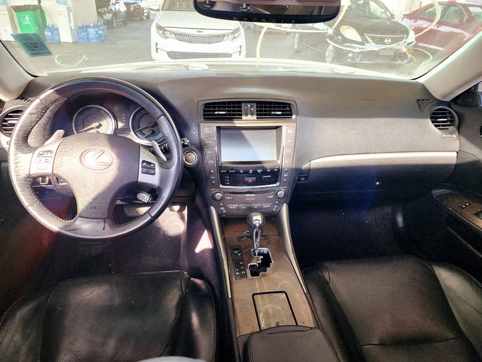 2011 LEXUS IS 250 — 195133 Miles — Lot 65194374 — Souq - Marhaba Auctions Used Cars - Image 7