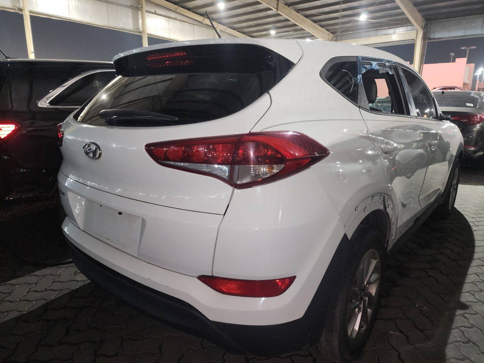 2018 HYUNDAI TUCSON — 84458 Miles — Lot 47414313 — Souq - Marhaba Auctions Used Cars - Image 3