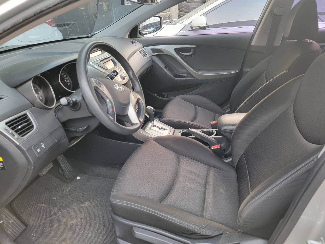 2012 HYUNDAI AVANTE — 156336 KM — Lot DBCU316894 — Main - Marhaba Auctions Used Cars - Image 8