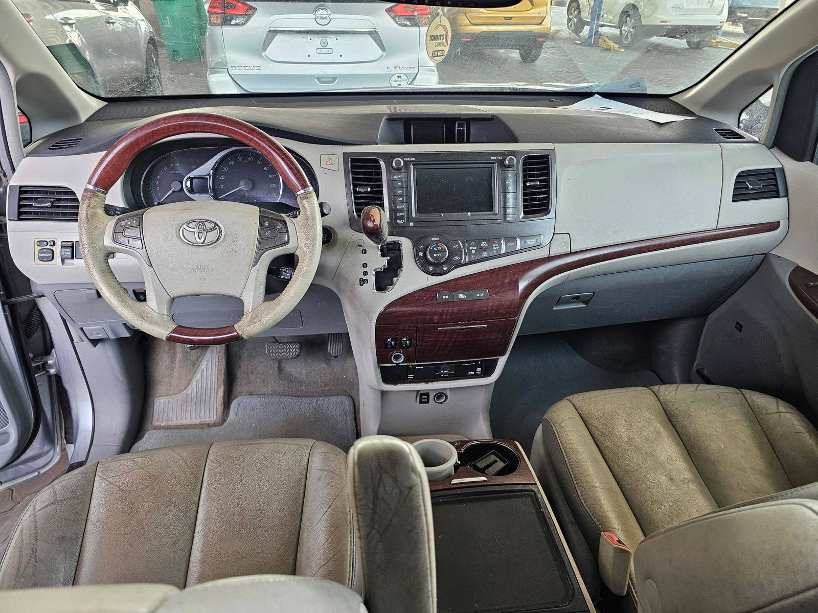 TOYOTA SIENNA 2013 - Marhaba Auction Used Cars - Image 7