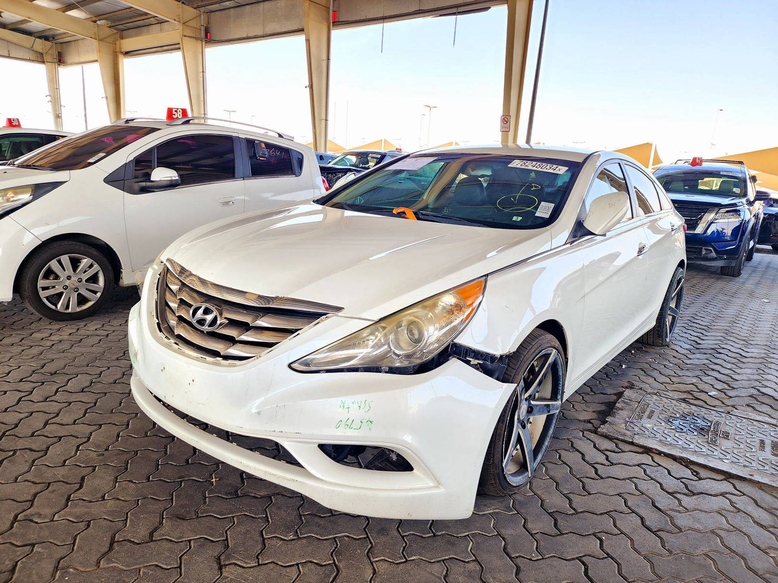 2013 HYUNDAI SONATA — 186704 Miles — Lot 6DH803854 — Souq - Marhaba Auctions Used Cars - Image 5