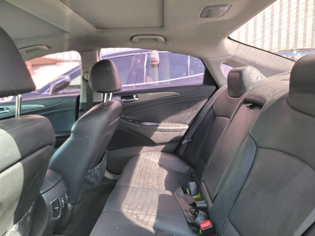 2012 HYUNDAI SONATA — 277281 KM — Lot 040317 — Main - Marhaba Auctions Used Cars - Image 7