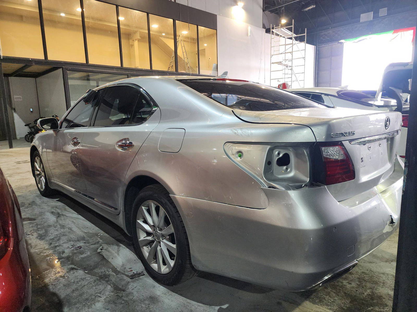 2010 LEXUS LS 460 — 181416 Miles — Lot 48305195 — Main - Marhaba Auctions Used Cars - Image 6
