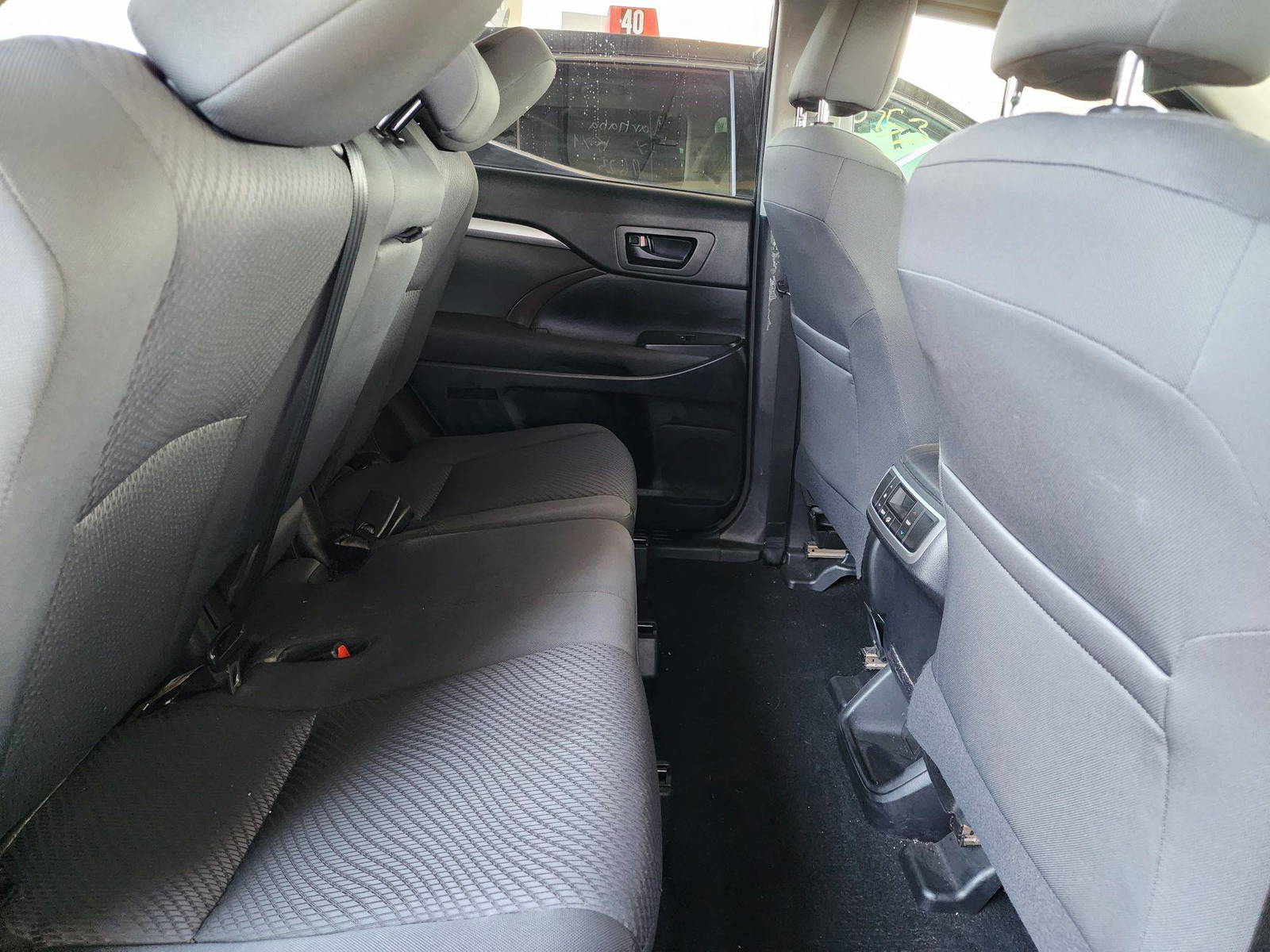 2018 TOYOTA HIGHLANDER — 74225 Miles — Lot 37658357 - Marhaba Auctions Used Cars - Image 9