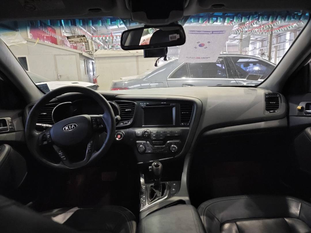 2012 KIA K5 — 204324 KM — Lot 011853 — Main - Marhaba Auctions Used Cars - Image 8