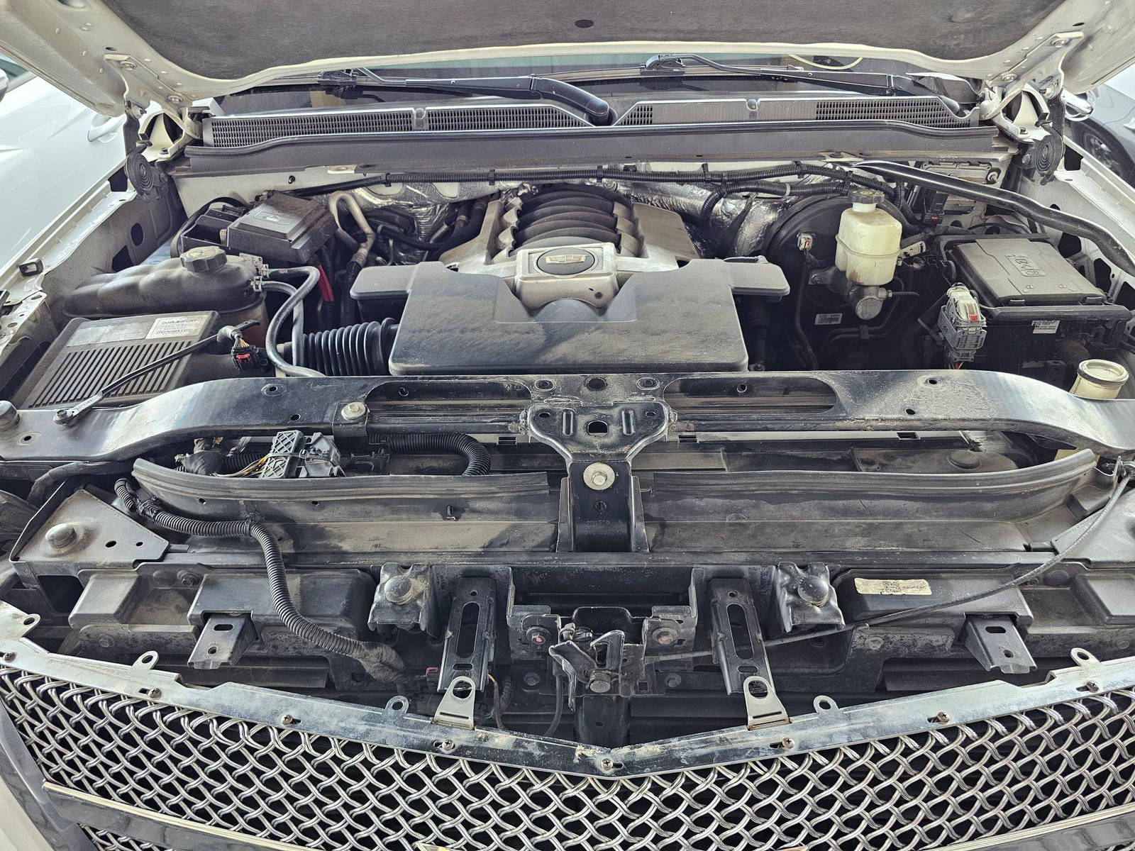 CADILLAC ESCALADE 2016 - Marhaba Auction Used Cars - Image 10