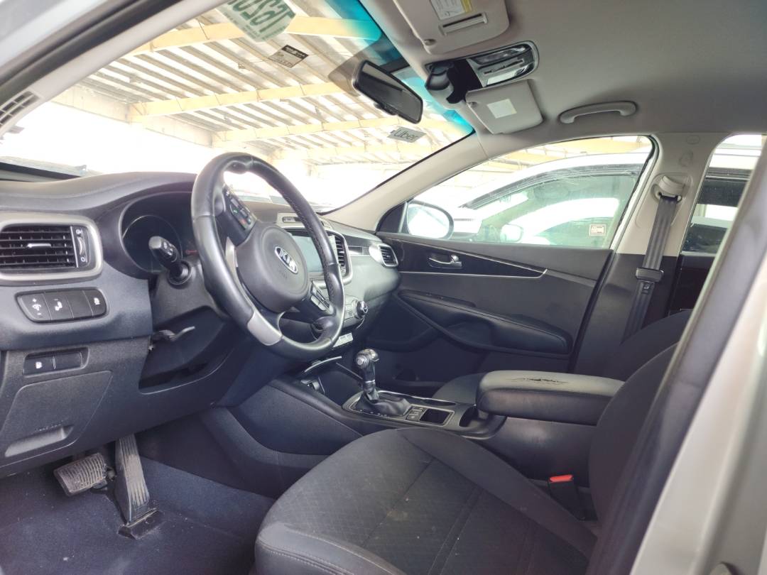 2018 KIA SORENTO — 145583 Miles — Lot 25572 — Souq - Marhaba Auctions Used Cars - Image 7