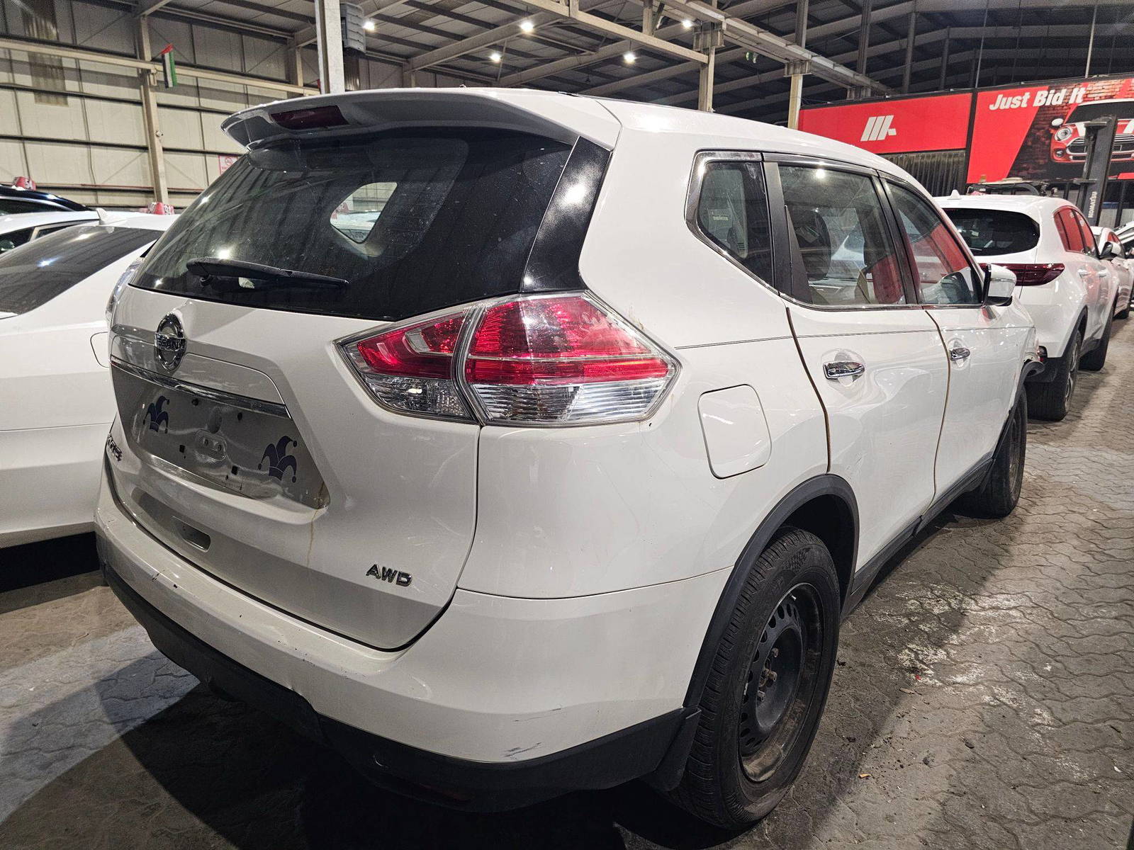 2015 NISSAN ROGUE — 171741 Miles — Lot 43691904 — Main - Marhaba Auctions Used Cars - Image 3