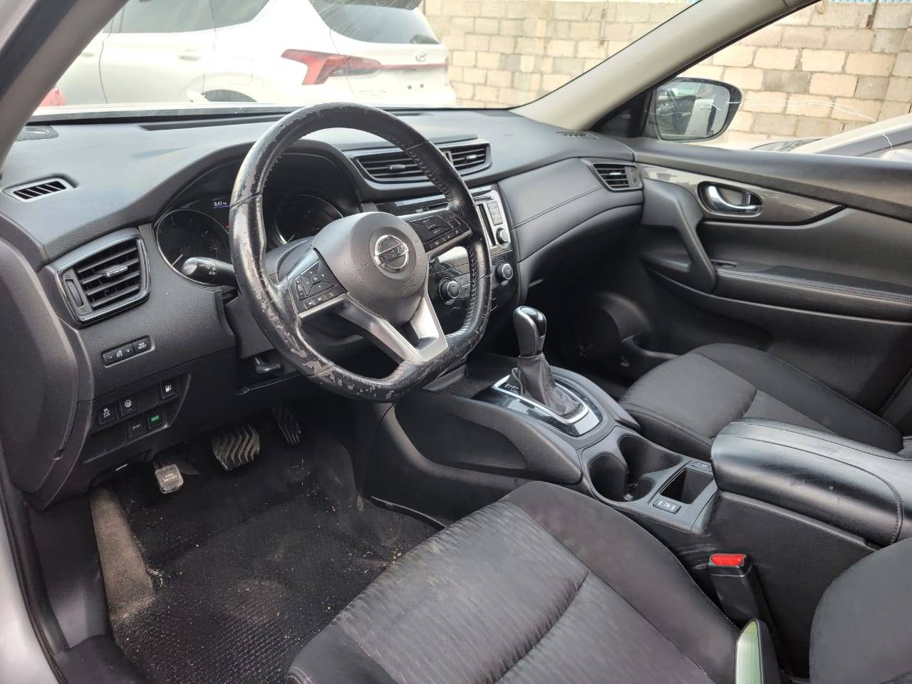 2020 NISSAN ROGUE — 125106 Miles — Lot 037199 — Souq - Marhaba Auctions Used Cars - Image 8