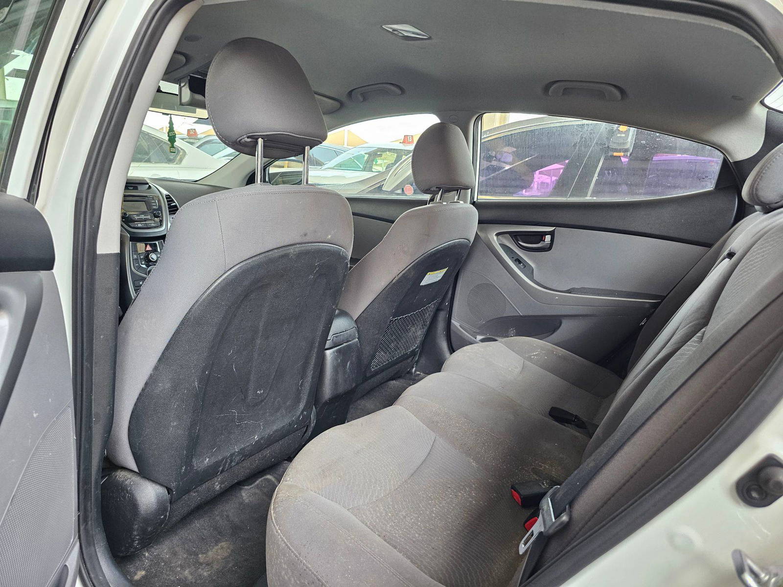 2014 HYUNDAI ELANTRA — 105695 KM — Lot 12204926 — Ind. 12 - Marhaba Auctions Used Cars - Image 6
