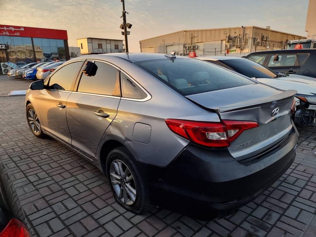 2016 HYUNDAI SONATA — 157905 Miles — Lot 215487 — Ind. 12 - Marhaba Auctions Used Cars - Image 4