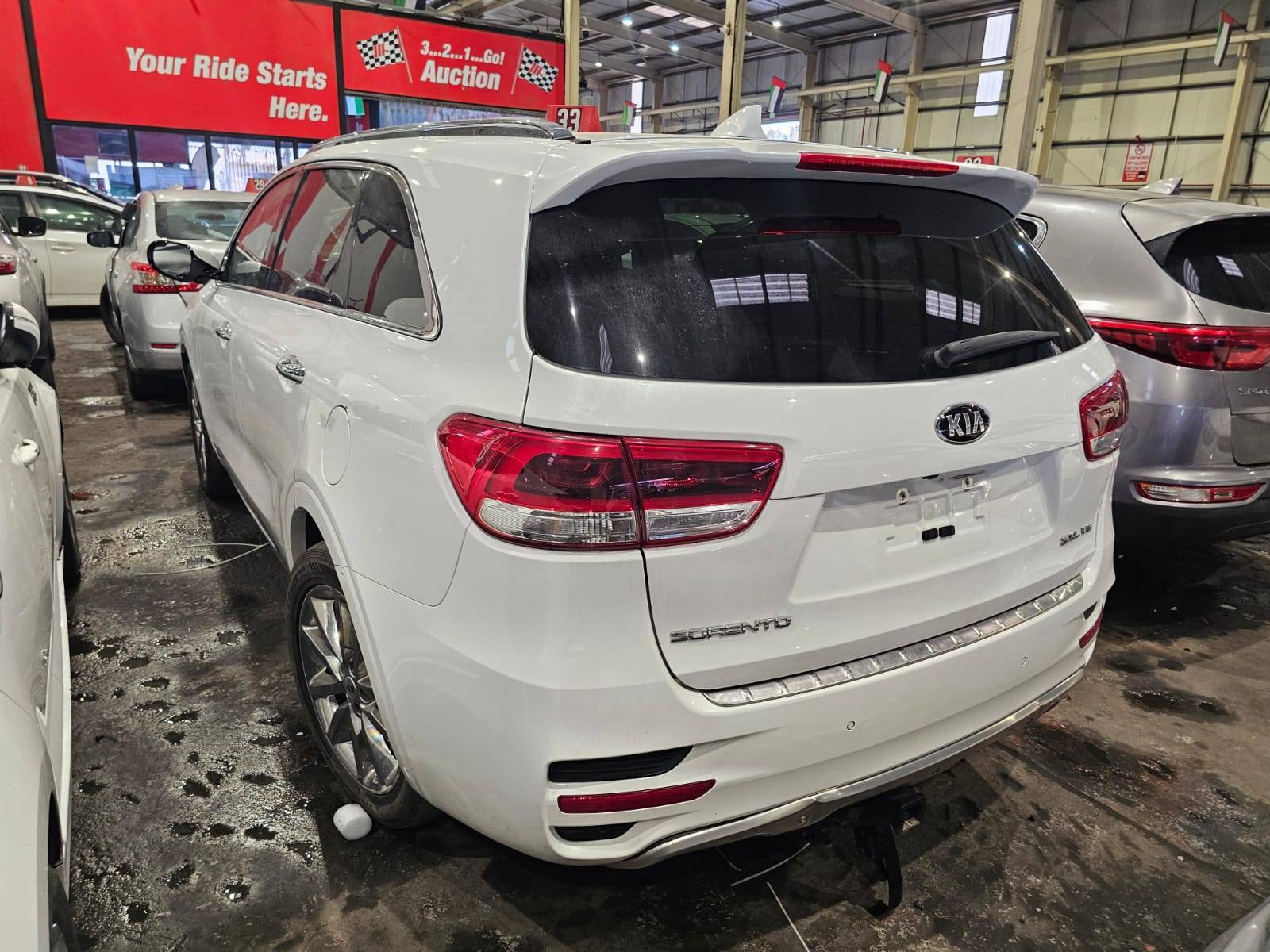2018 KIA SORENTO — 122608 Miles — Lot 98981695 — Souq - Marhaba Auctions Used Cars - Image 7