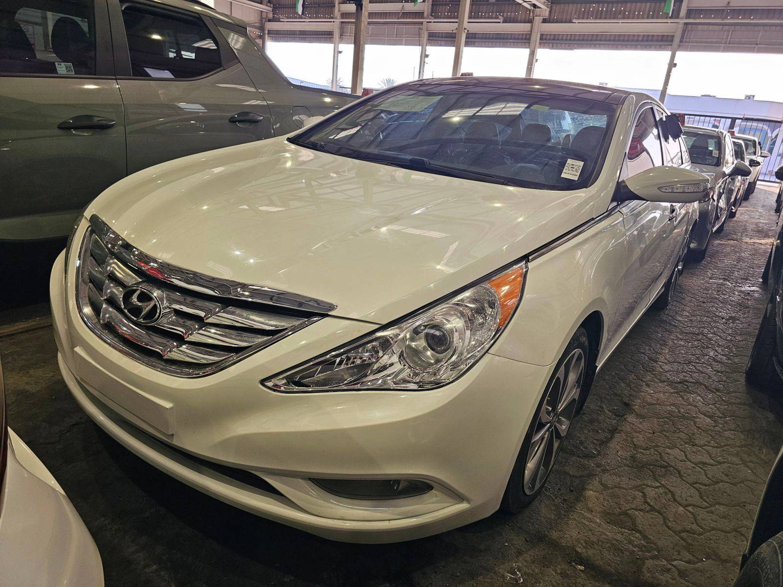2013 HYUNDAI SONATA — 189841 Miles — Lot 724481 — Main - Marhaba Auctions Used Cars - Image 4