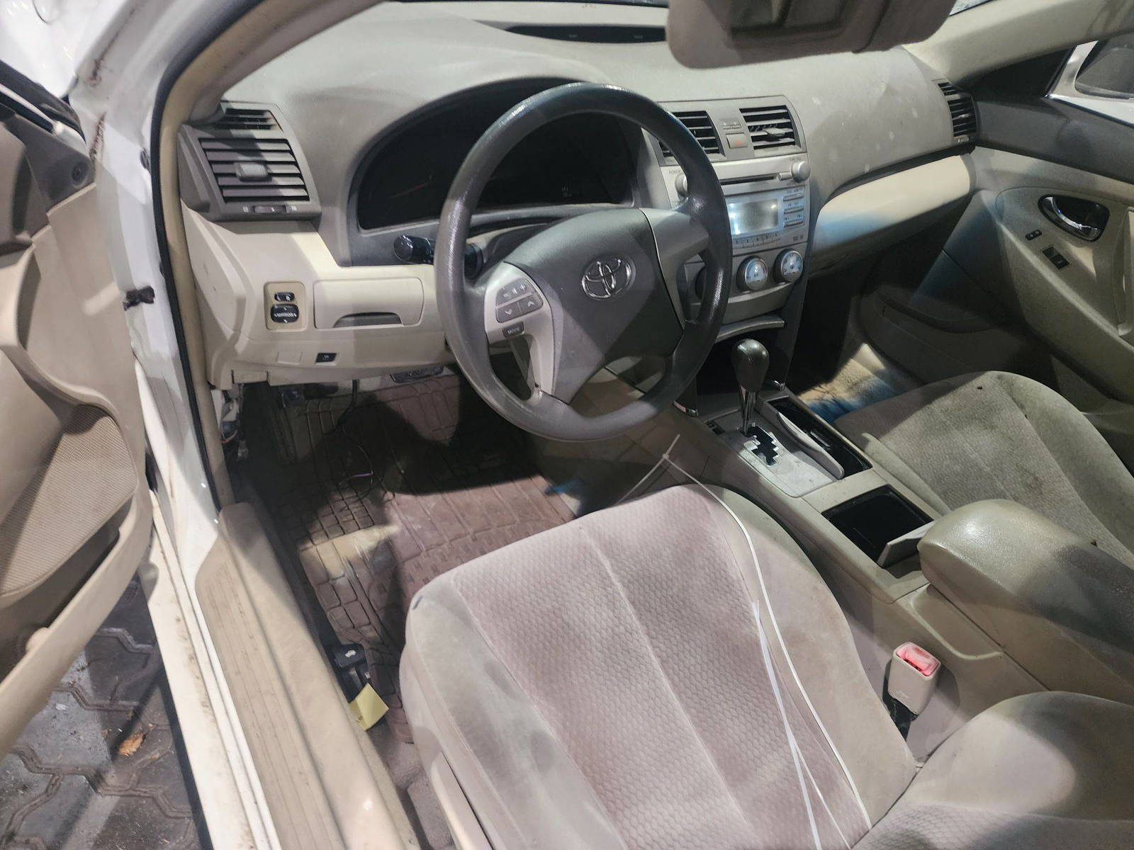 2010 TOYOTA CAMRY — 209652 Miles — Lot 73560383 - Marhaba Auctions Used Cars - Image 8