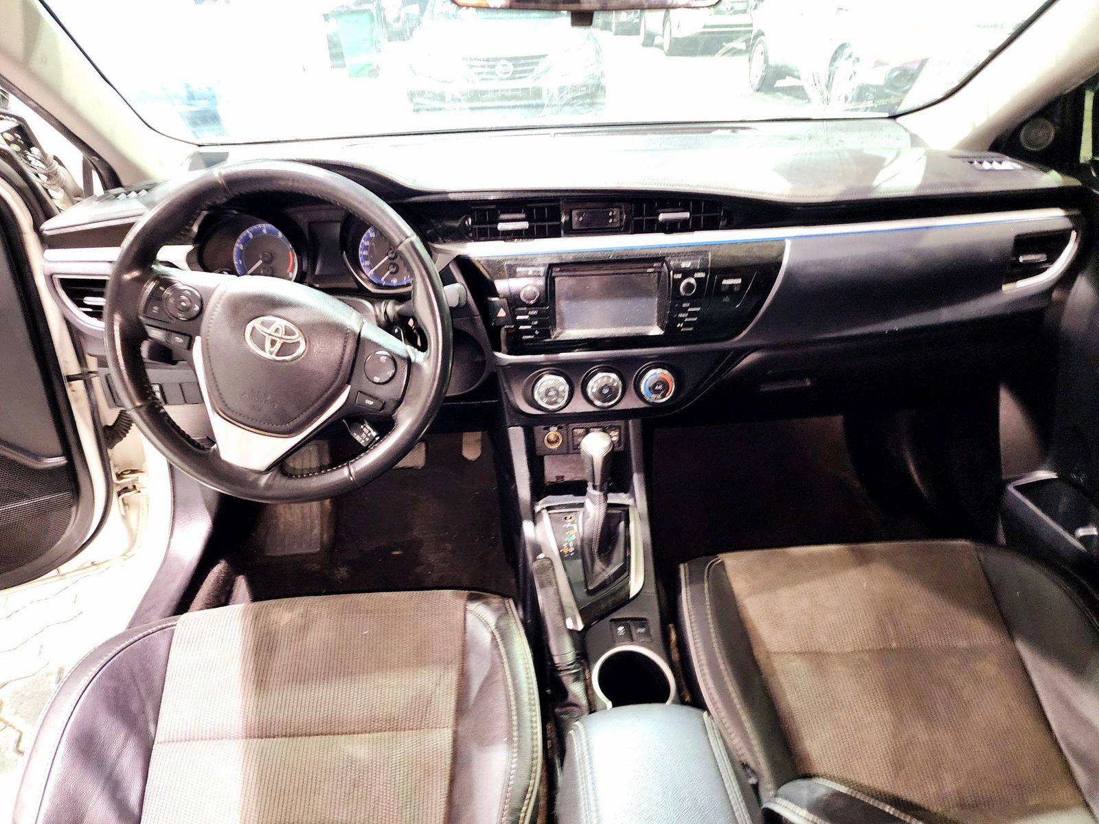 2016 TOYOTA COROLLA — 344943 KM — Lot 67252694 — Souq - Marhaba Auctions Used Cars - Image 7