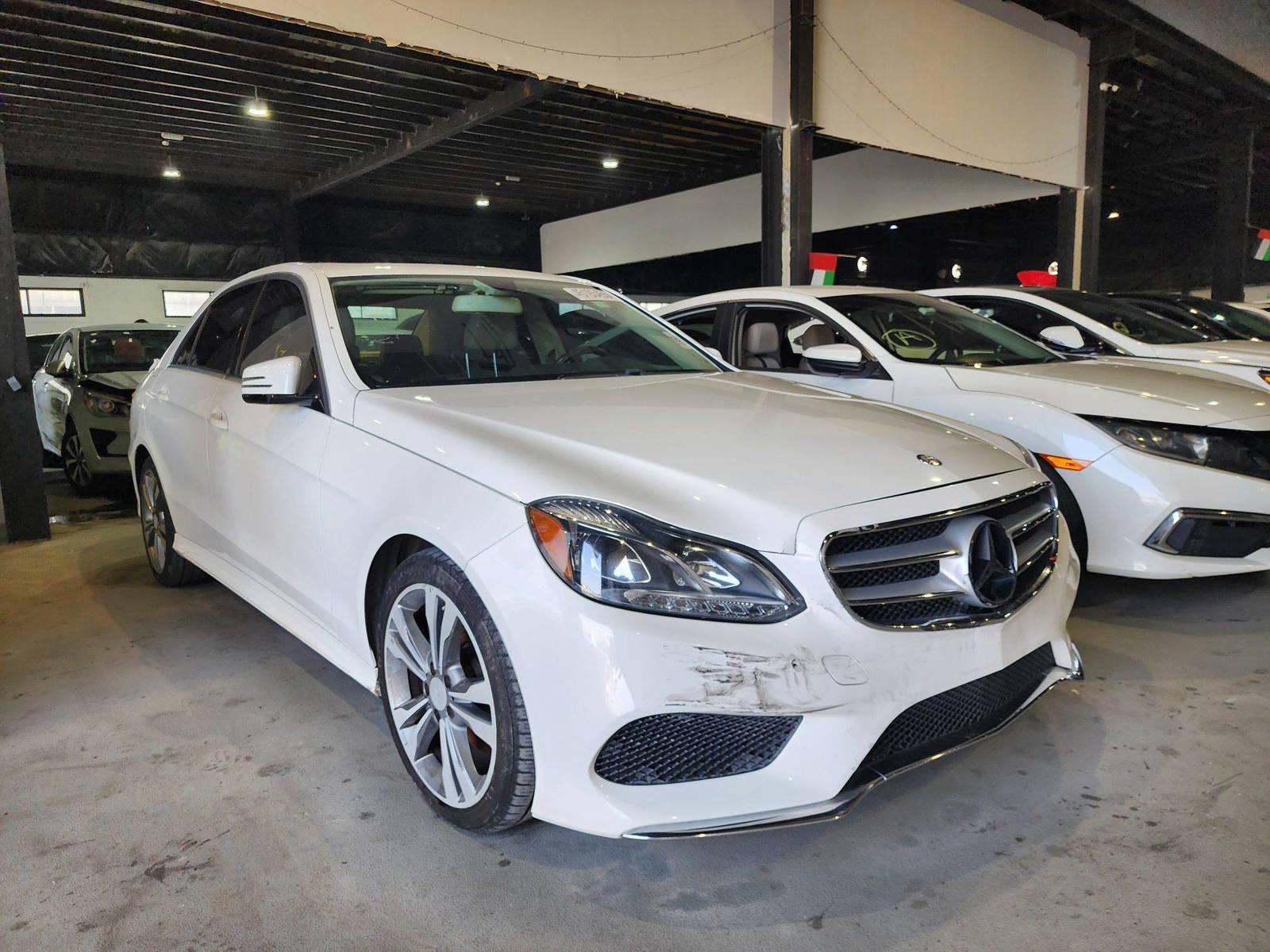 2016 MERCEDES BENZ E 350 — 128958 Miles — Lot 45193455 — Al Quoz - Marhaba Auctions Used Cars - Image 4
