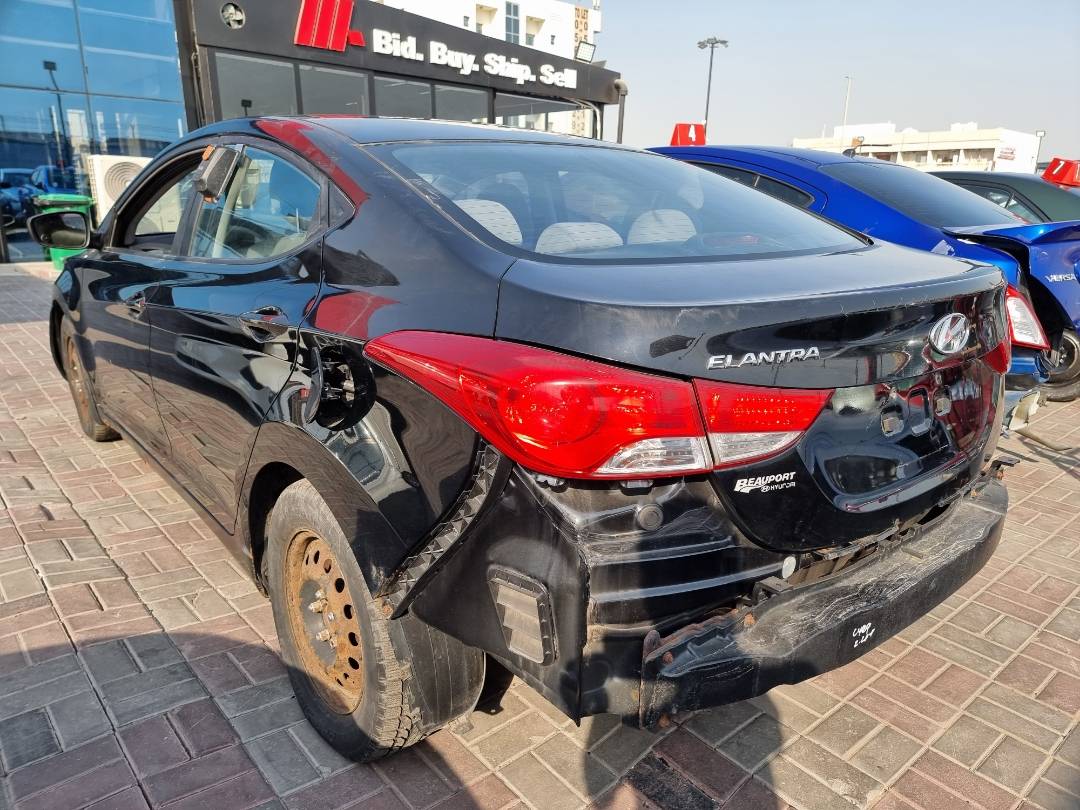 2011 HYUNDAI ELANTRA — 118439 KM — Lot 041618 — Ind. 12 - Marhaba Auctions Used Cars - Image 5