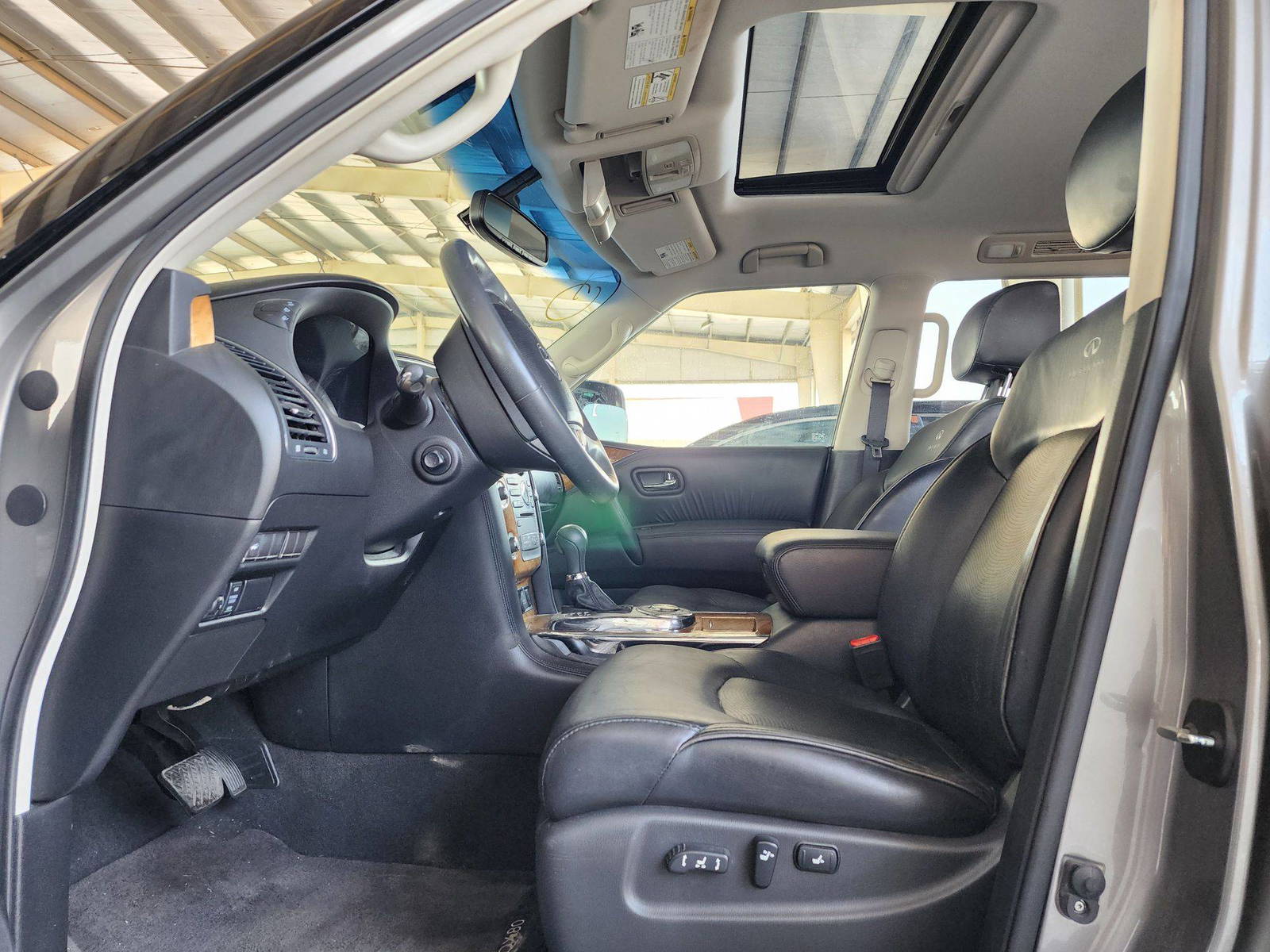 2014 INFINITI QX80 — 168366 Miles — Lot 56576844 — Main - Marhaba Auctions Used Cars - Image 9