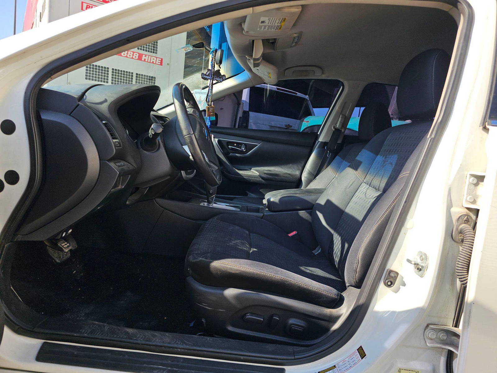 2017 NISSAN ALTIMA — 124252 Miles — Lot HC124141 — Souq - Marhaba Auctions Used Cars - Image 9