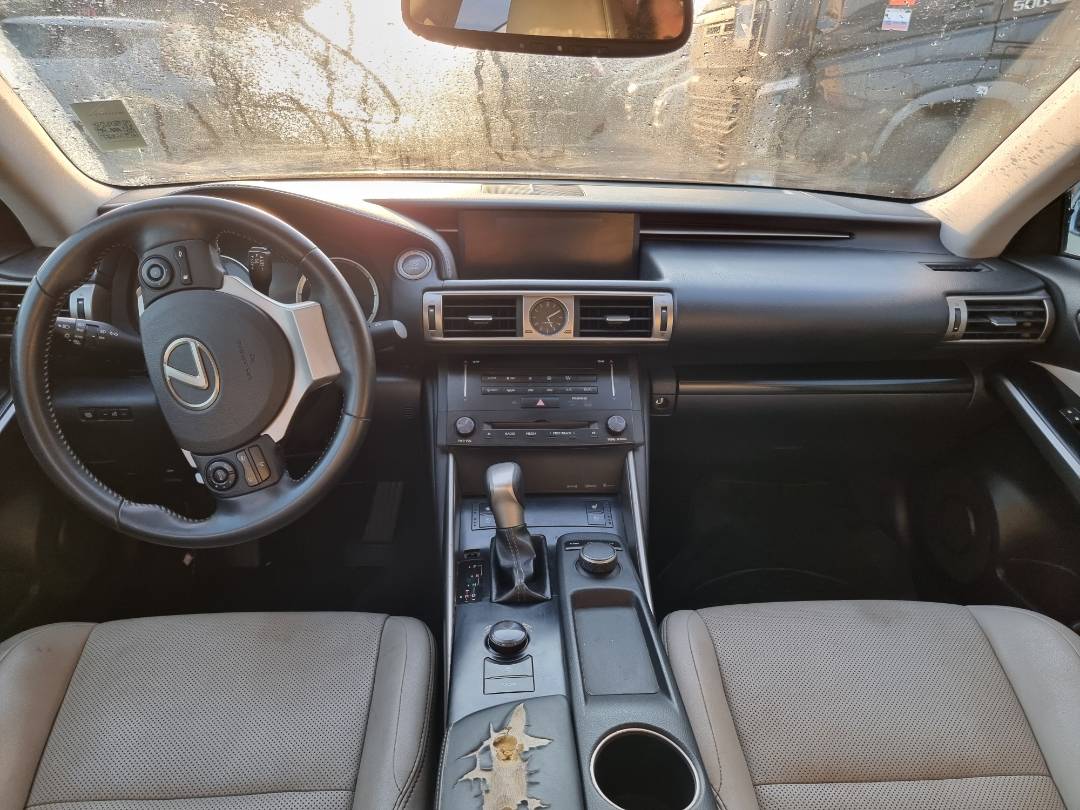2014 LEXUS IS 250 — 94385 Miles — Lot 3180 — Ind. 12 - Marhaba Auctions Used Cars - Image 7
