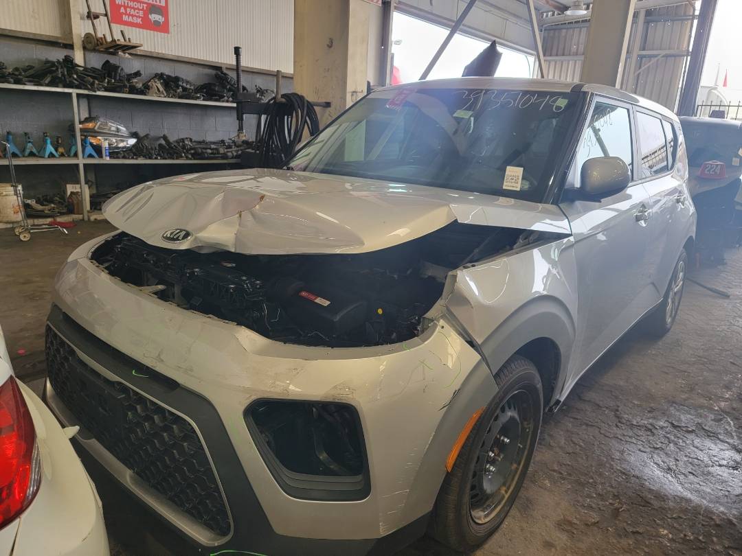 2020 KIA SOUL — 103284 Miles — Lot 077645 — Souq - Marhaba Auctions Used Cars - Image 5