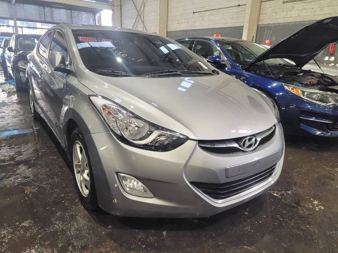 2011 HYUNDAI AVANTE — 179358 KM — Lot 84434 — Souq - Marhaba Auctions Used Cars - Image 5