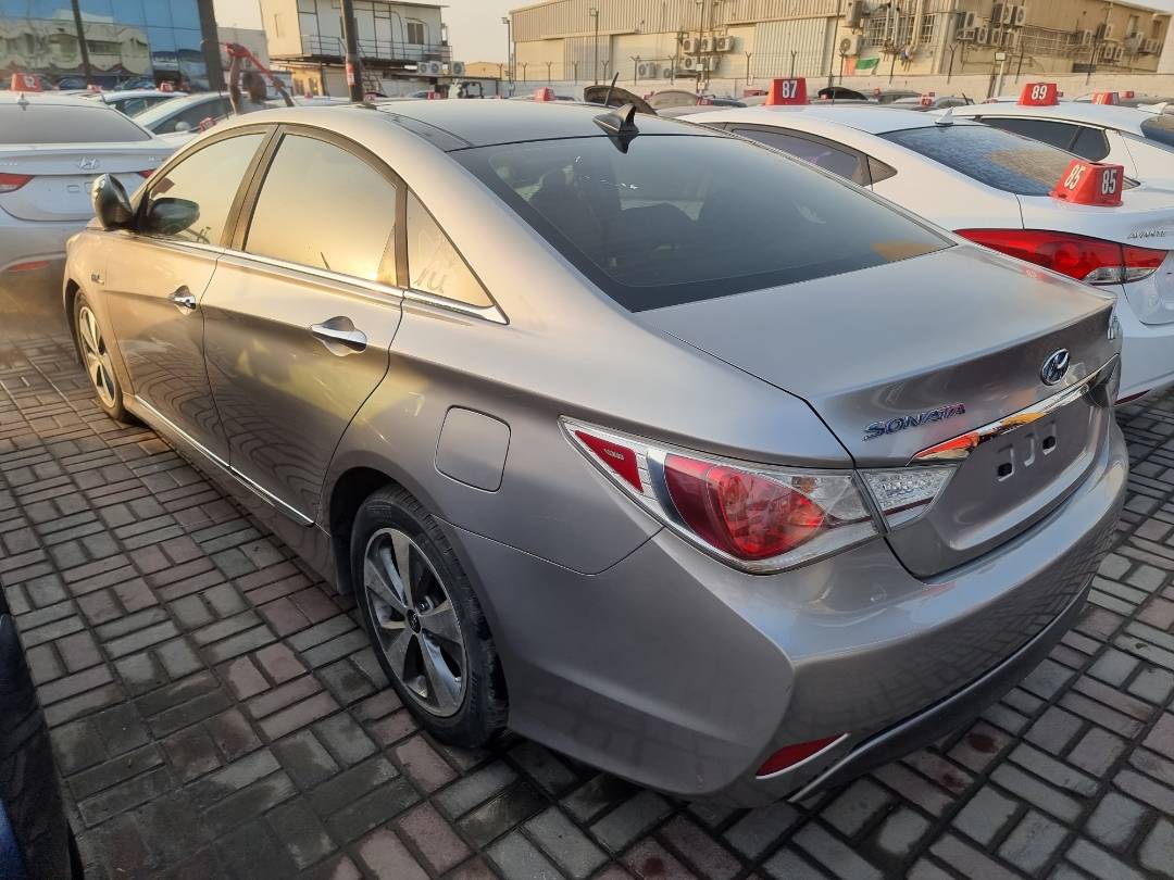 HYUNDAI SONATA 2011 - Marhaba Auction Used Cars - Image 5