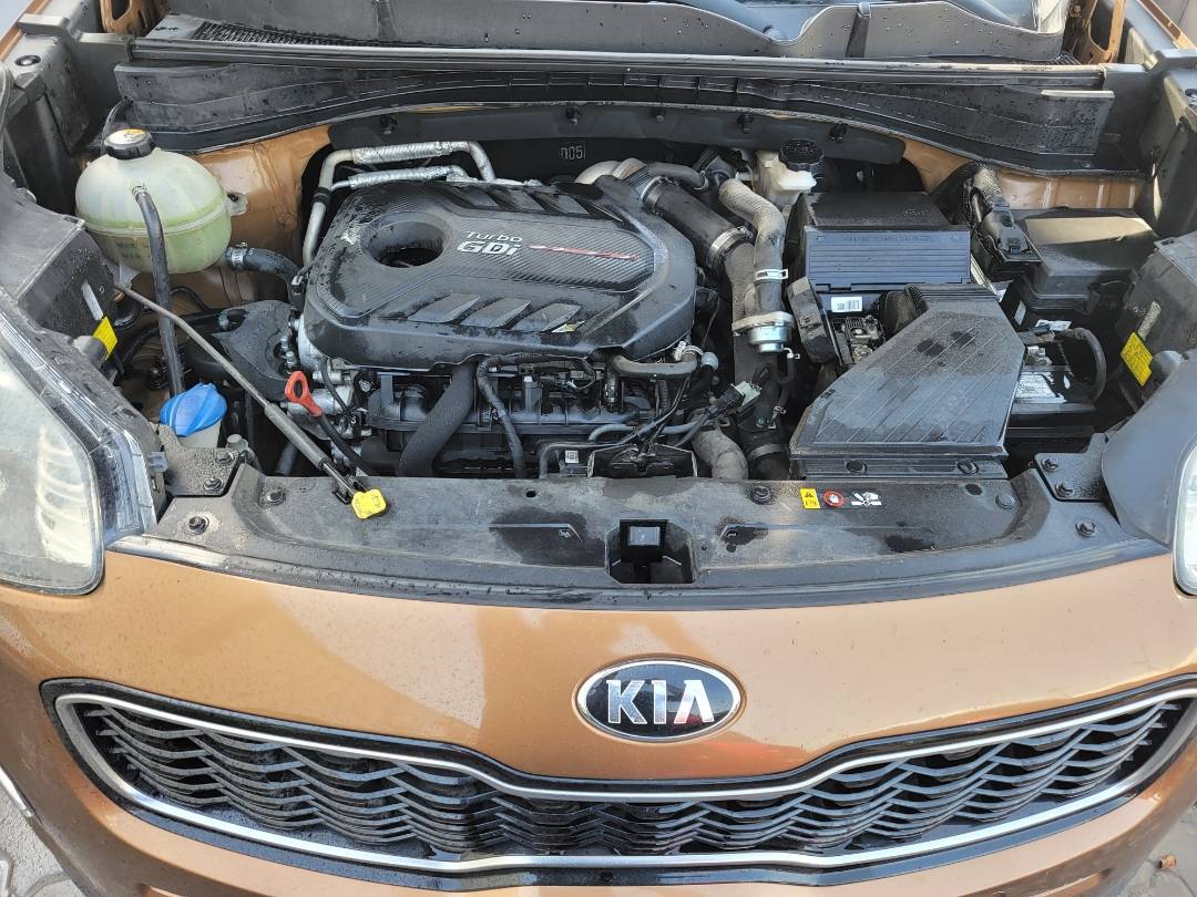 2017 KIA SPORTAGE — 190302 Miles — Lot 7127960 — Main - Marhaba Auctions Used Cars - Image 9