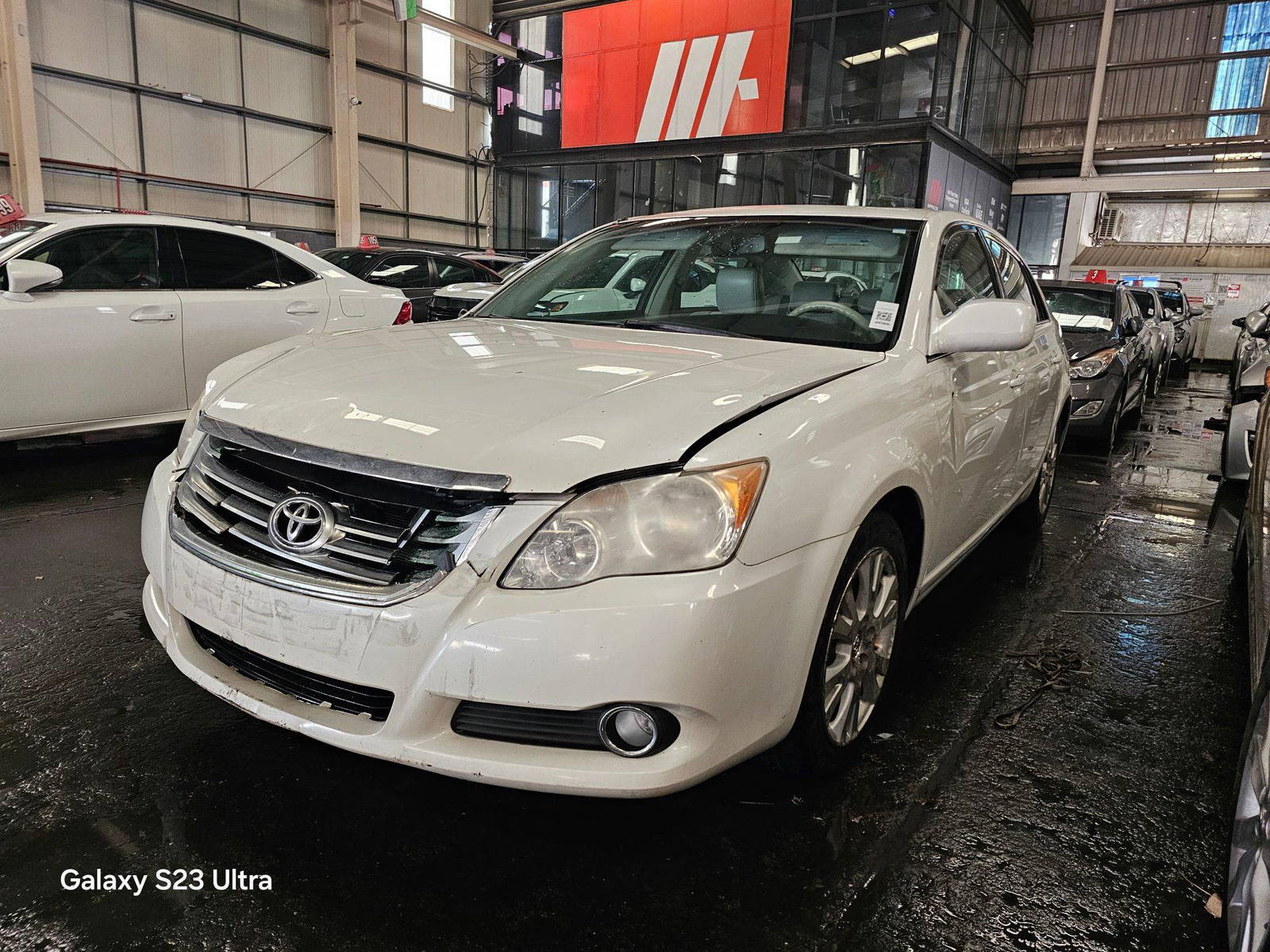 TOYOTA AVALON 2010 - Marhaba Auction Used Cars - Image 5