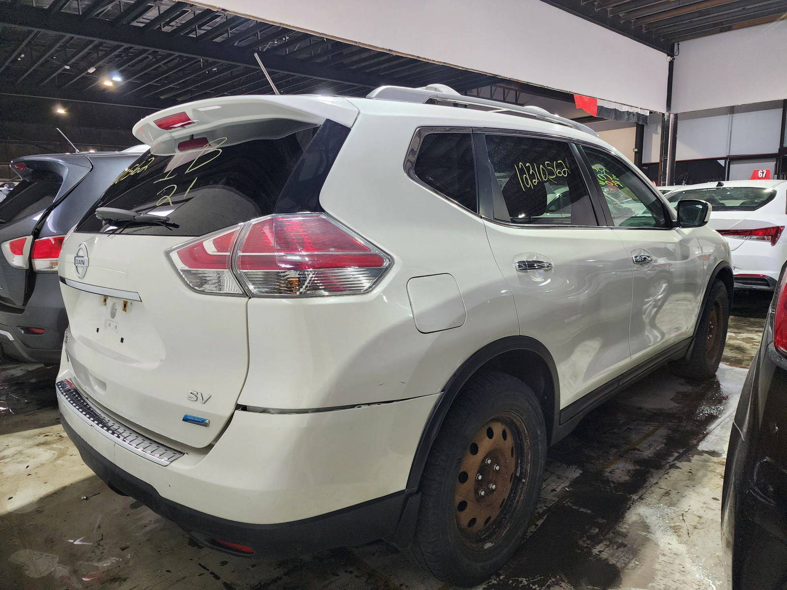 2015 NISSAN ROGUE — 165877 KM — Lot 12310562 — Al Quoz - Marhaba Auctions Used Cars - Image 4