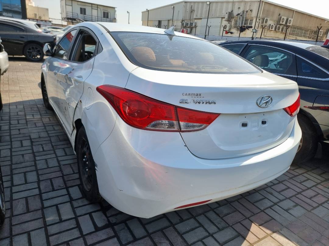 HYUNDAI ELANTRA 2011 - Marhaba Auction Used Cars - Image 3