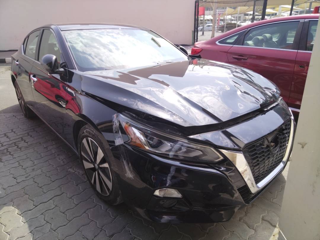 2019 NISSAN ALTIMA — 106633 Miles — Lot 37899275 - Marhaba Auctions Used Cars - Image 5