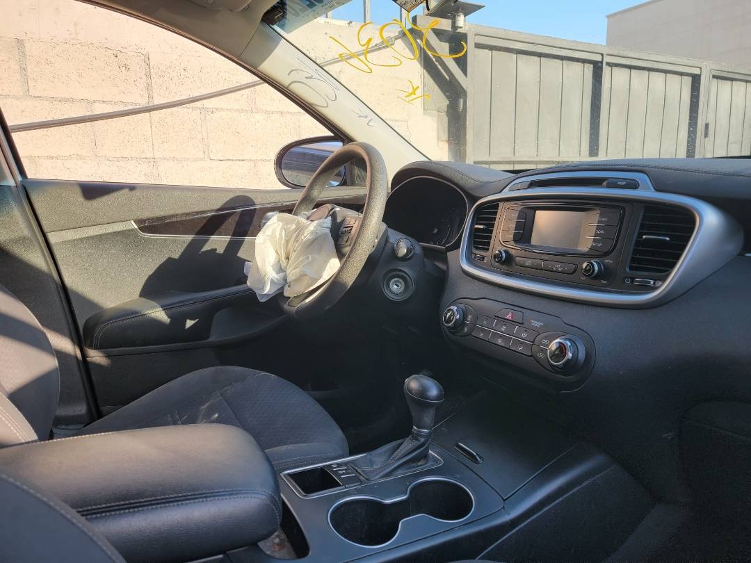 2018 KIA SORENTO — 149239 Miles — Lot 41282284 — Main - Marhaba Auctions Used Cars - Image 4