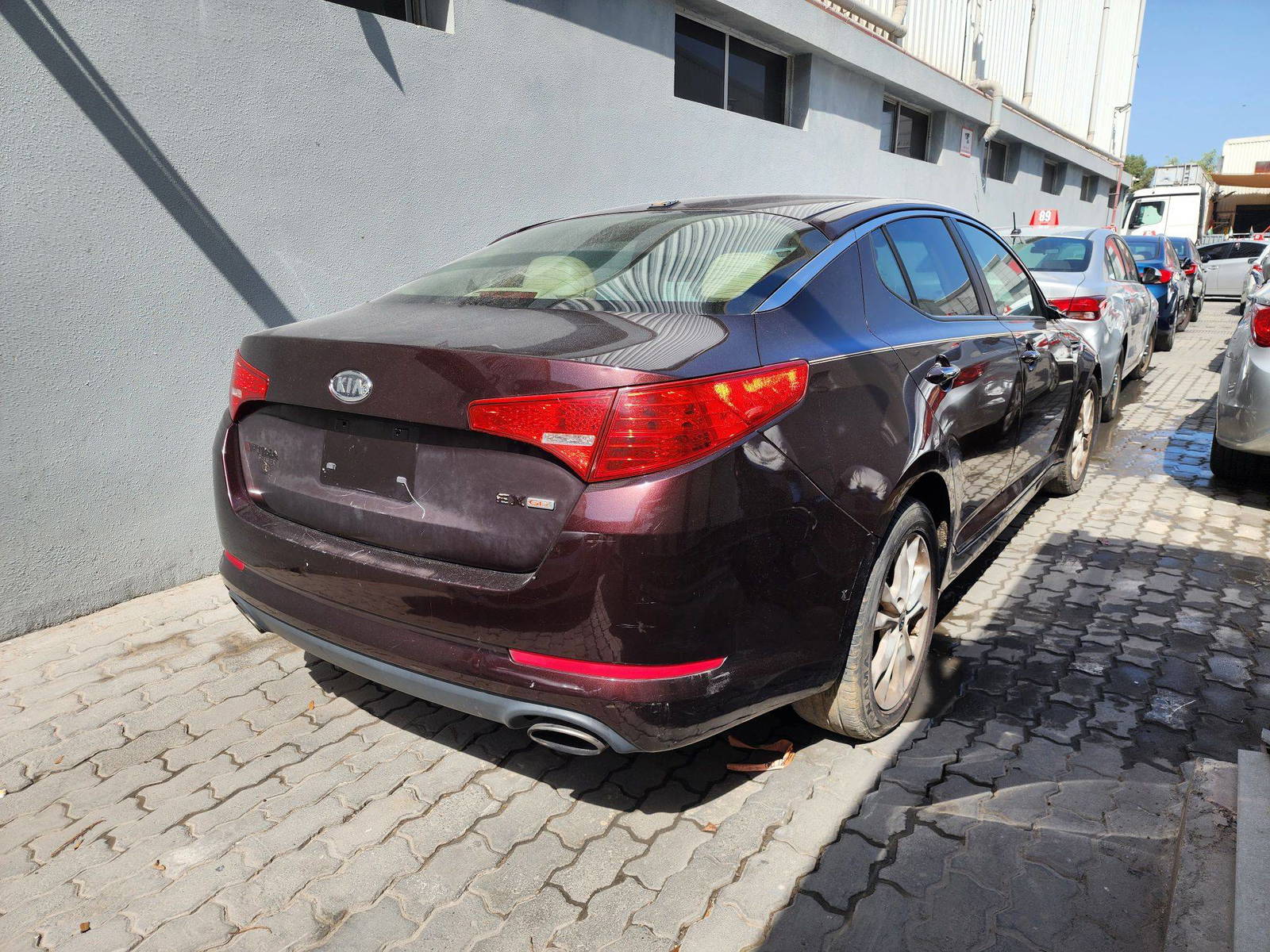 2011 KIA OPTIMA — 177804 Miles — Lot 84805214 — Al Quoz - Marhaba Auctions Used Cars - Image 4