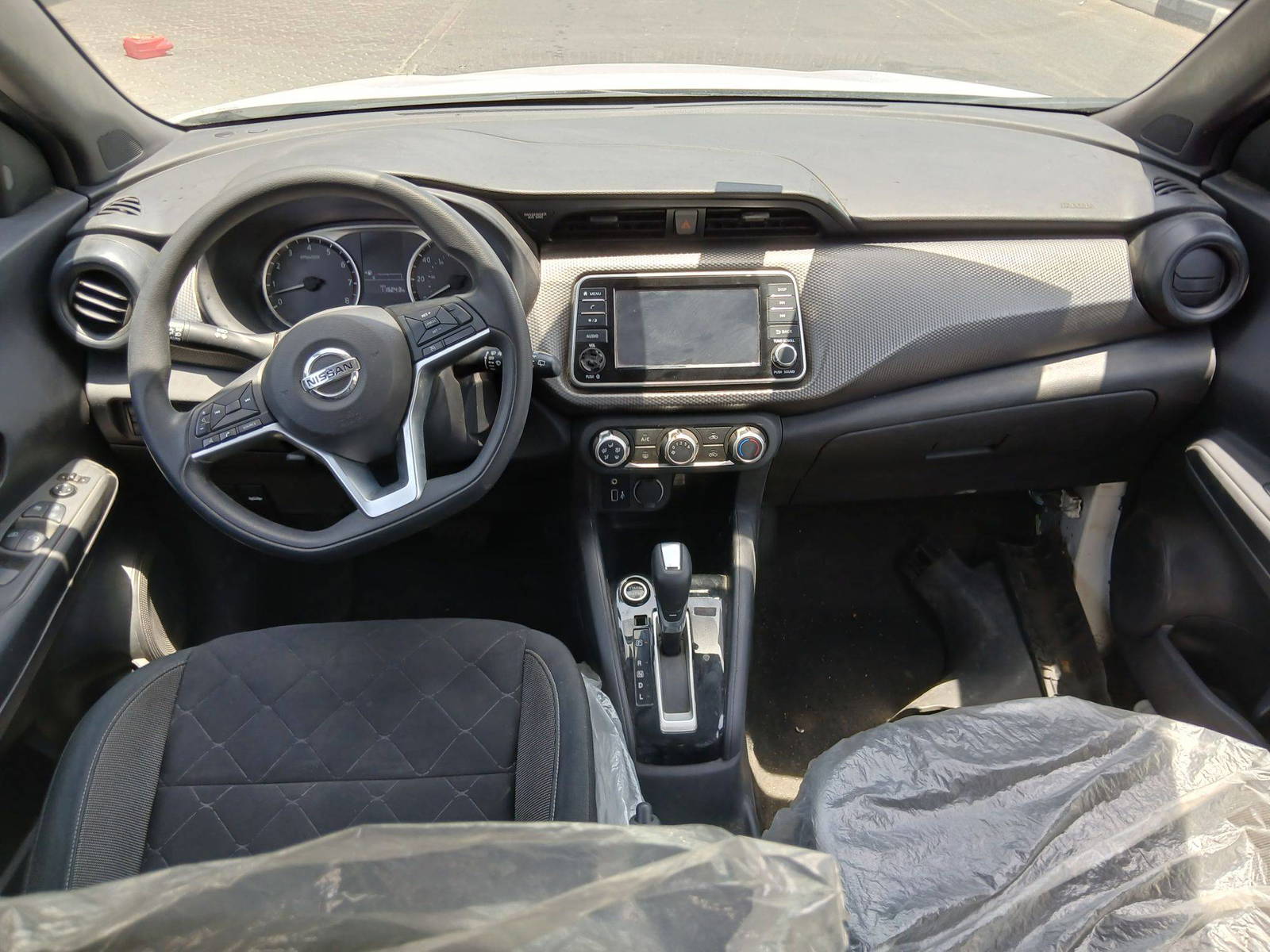 2020 NISSAN KICKS — 115242 Miles — Lot V5LL516153 — Souq - Marhaba Auctions Used Cars - Image 7