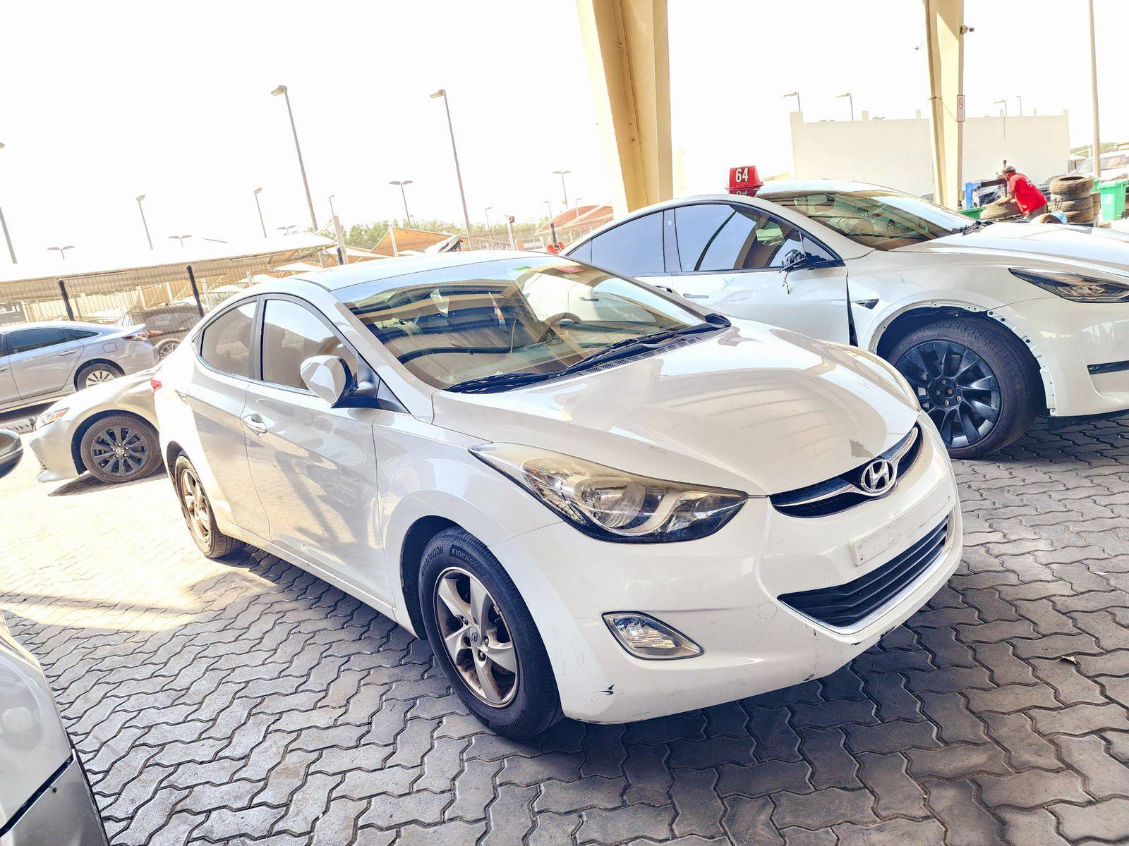 HYUNDAI AVANTE 2012 - Marhaba Auction Used Cars - Image 4