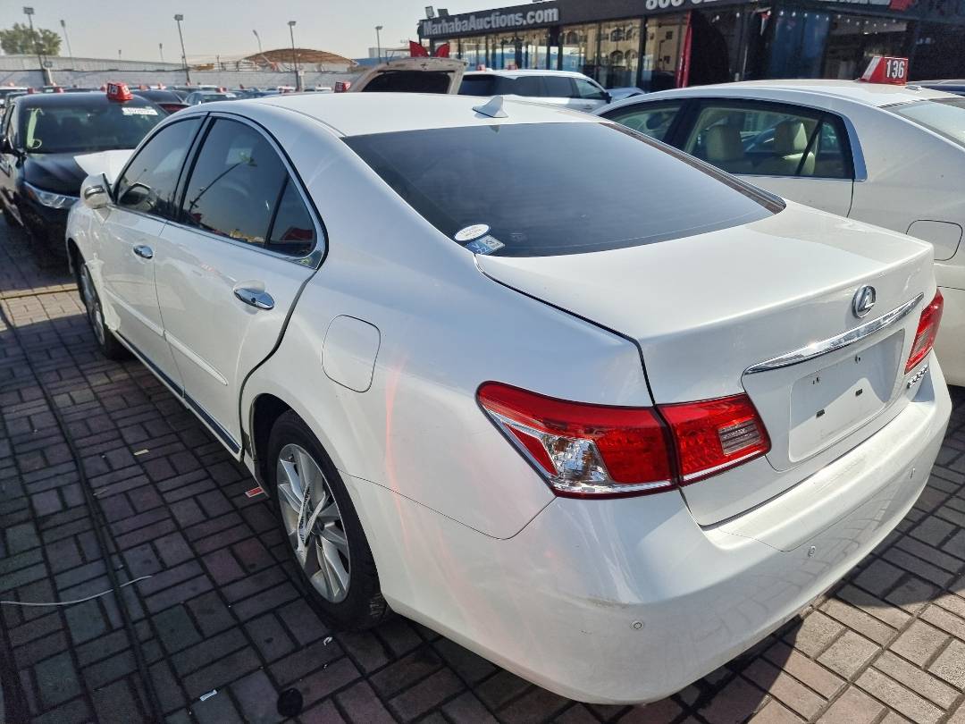 2011 LEXUS ES 350 — 154386 Miles — Lot 2430305 — Ind. 12 - Marhaba Auctions Used Cars - Image 5