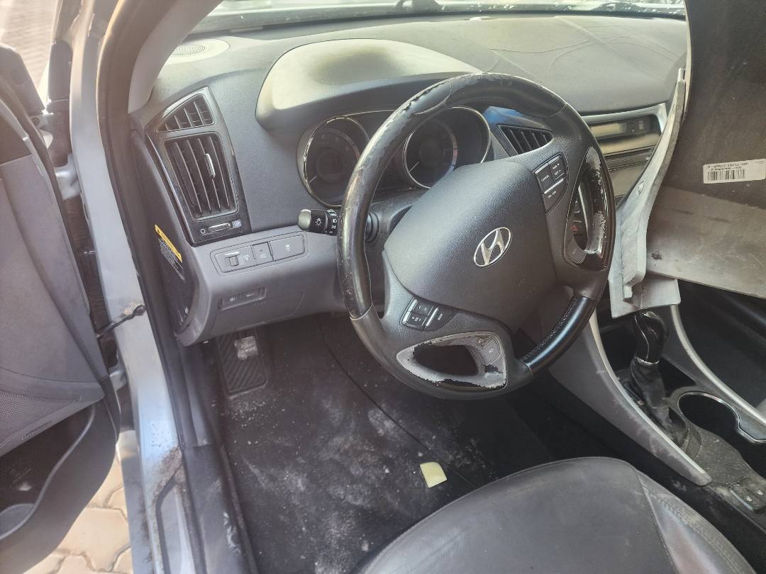 2013 HYUNDAI SONATA — 117745 Miles — Lot 37759644 - Marhaba Auctions Used Cars - Image 5