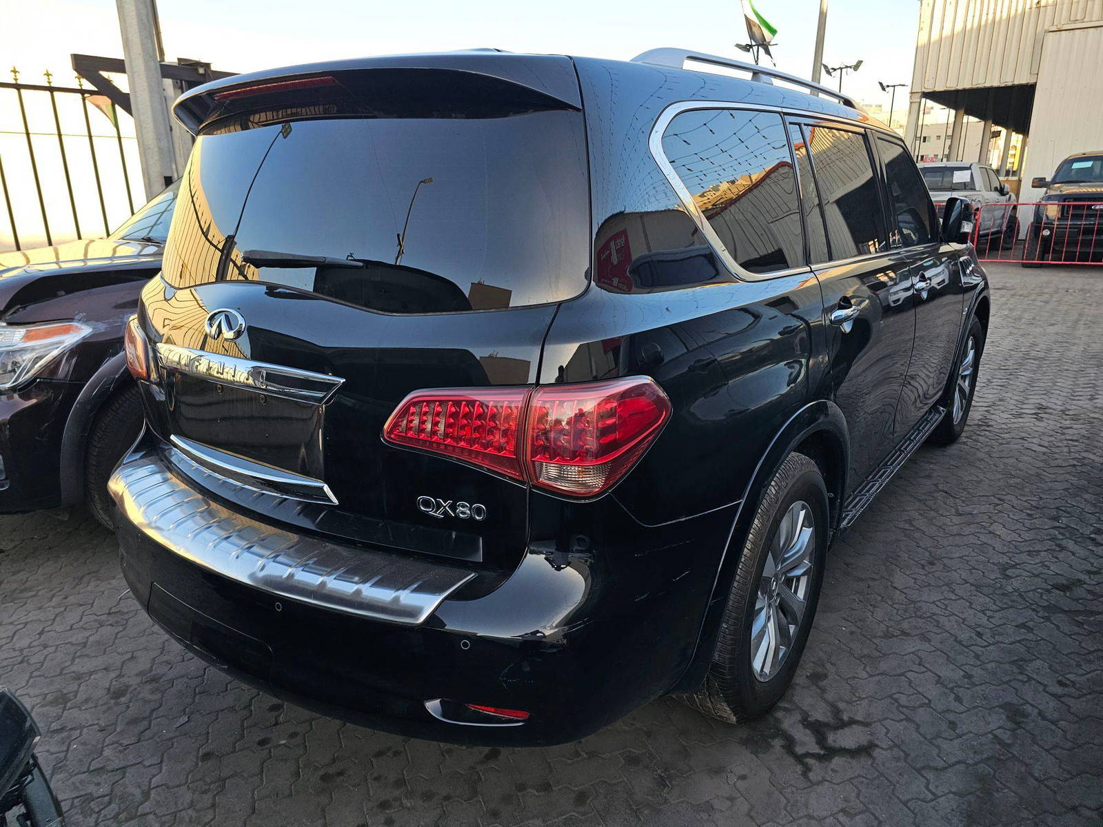 2016 INFINITI QX80 — 200690 Miles — Lot E3G9123487 — Main - Marhaba Auctions Used Cars - Image 7