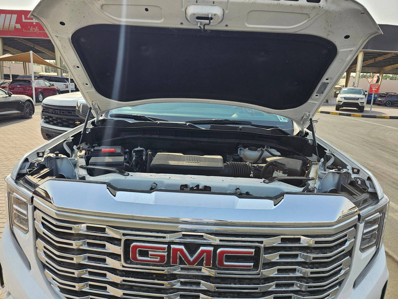 2024 GMC SIERRA — 42287 Miles — Lot 5RG190839 — Ind. 12 - Marhaba Auctions Used Cars - Image 11