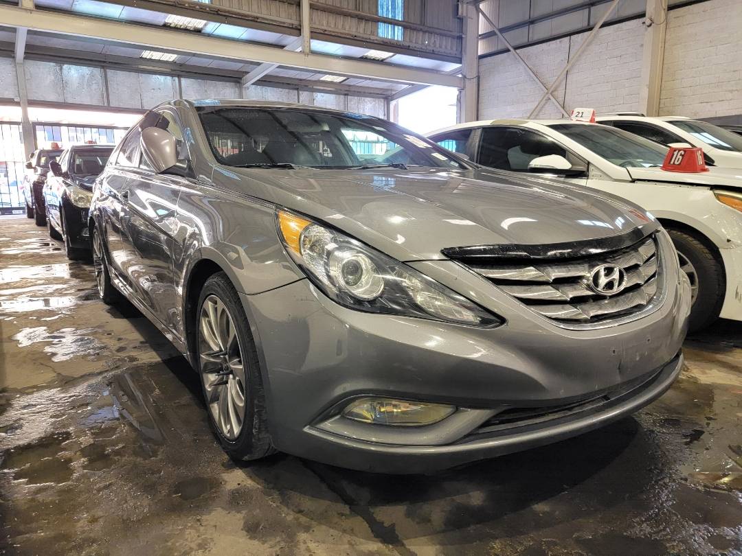 2012 HYUNDAI SONATA — 198570 Miles — Lot 403233 — Main - Marhaba Auctions Used Cars - Image 4