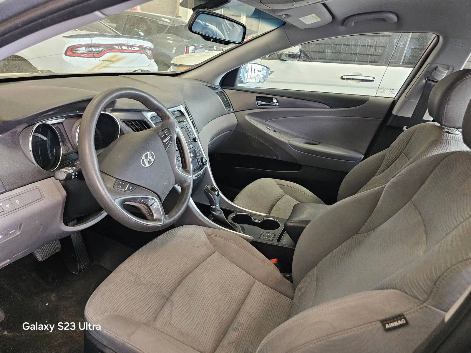 2015 HYUNDAI SONATA — 84065 Miles — Lot 7FA135173 — Main - Marhaba Auctions Used Cars - Image 8