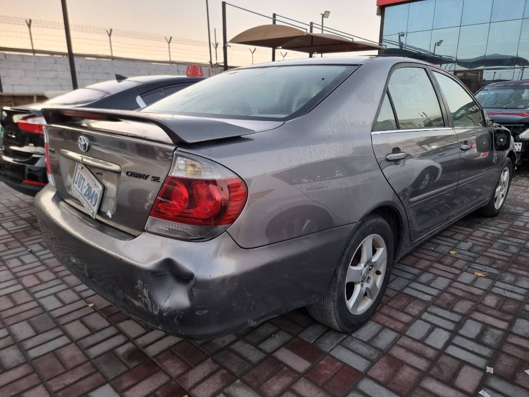 2005 TOYOTA CAMRY — 186814 Miles — Lot 40297624 — Ind. 12 - Marhaba Auctions Used Cars - Image 4