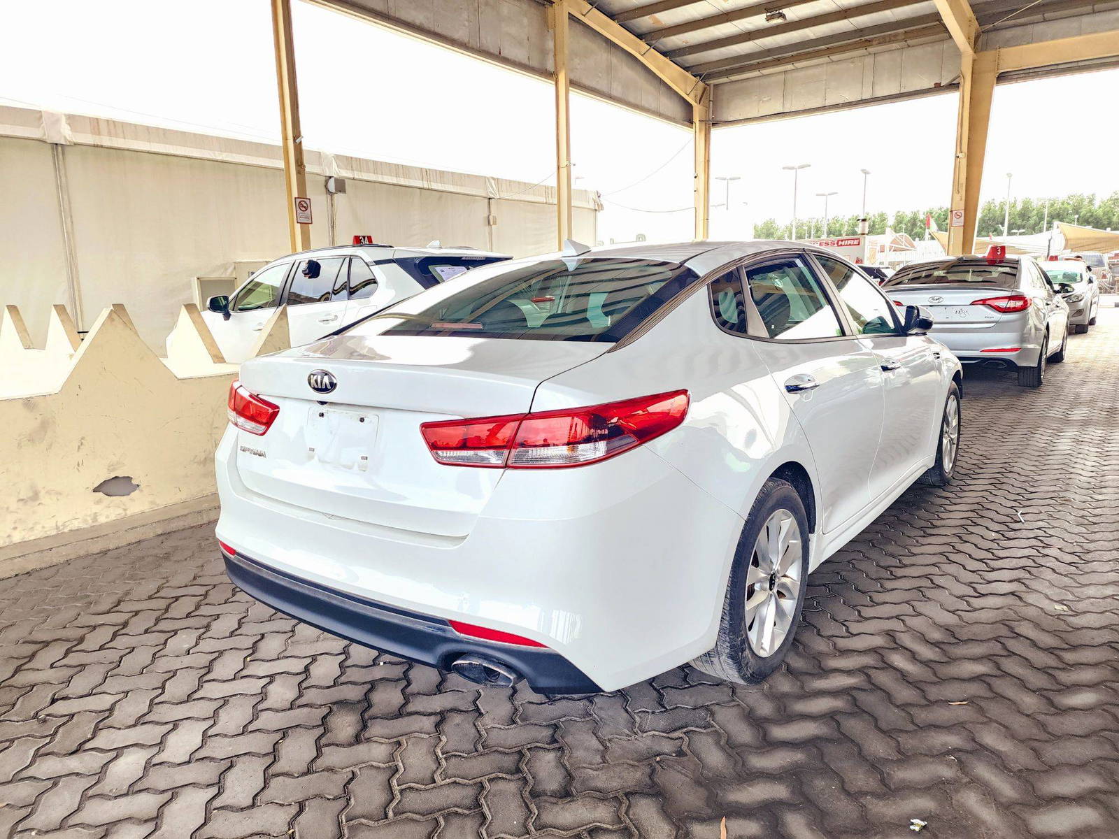 2016 KIA OPTIMA — 186933 Miles — Lot G068078 — Souq - Marhaba Auctions Used Cars - Image 3