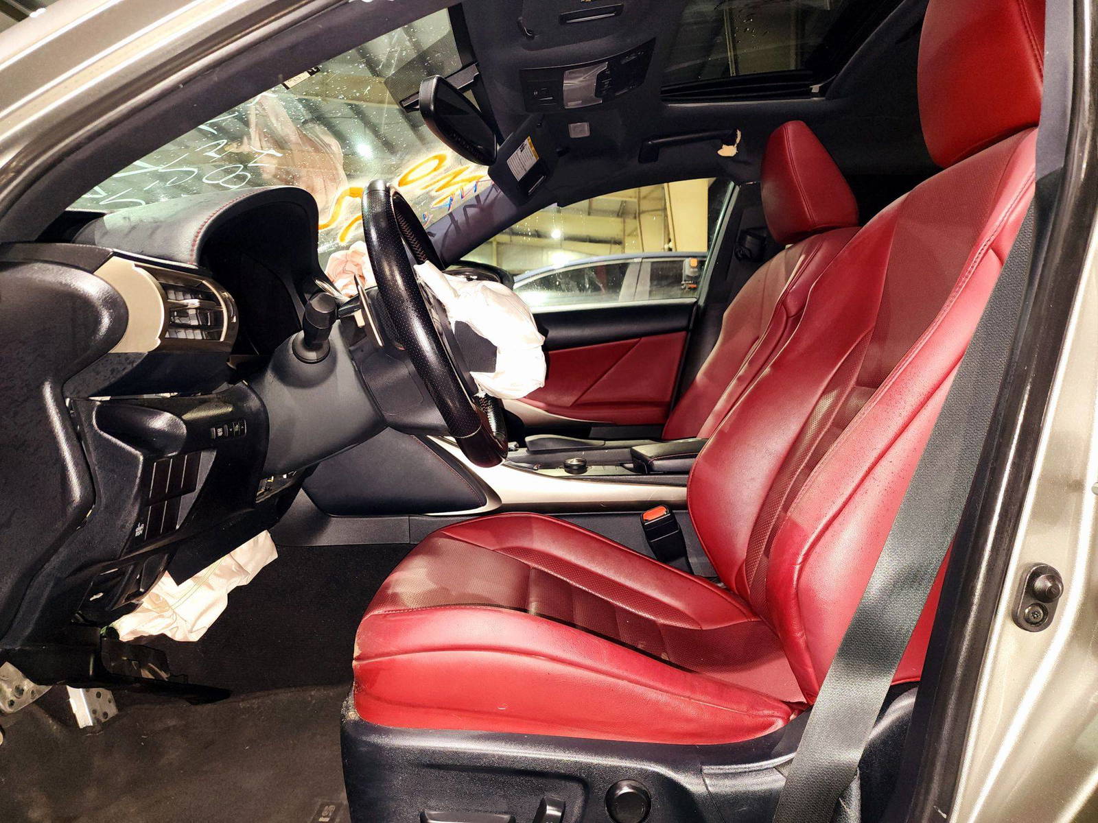 2016 LEXUS IS 200T — 68320 Miles — Lot 40838546 — Souq - Marhaba Auctions Used Cars - Image 9